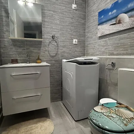 Shadas With Pool & Jacuzzi Perfect Hospitality Nea Iraklia