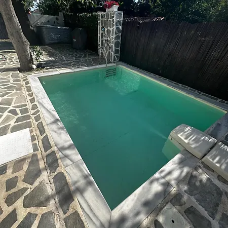 Shadas With Pool & Jacuzzi Perfect Hospitality Villa Nea Iraklia