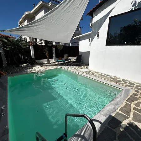 Villa Shadas With Pool & Jacuzzi Perfect Hospitality Nea Iraklia