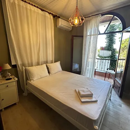 Shadas With Pool & Jacuzzi Perfect Hospitality Villa Nea Iraklia