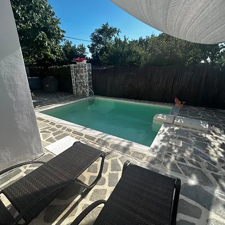 Shadas With Pool & Jacuzzi Perfect Hospitality Villa