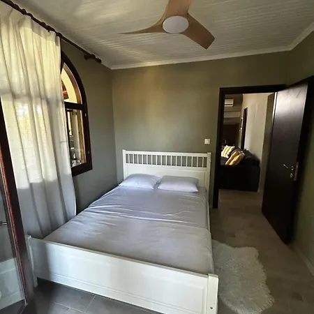 Shadas With Pool & Jacuzzi Perfect Hospitality Villa